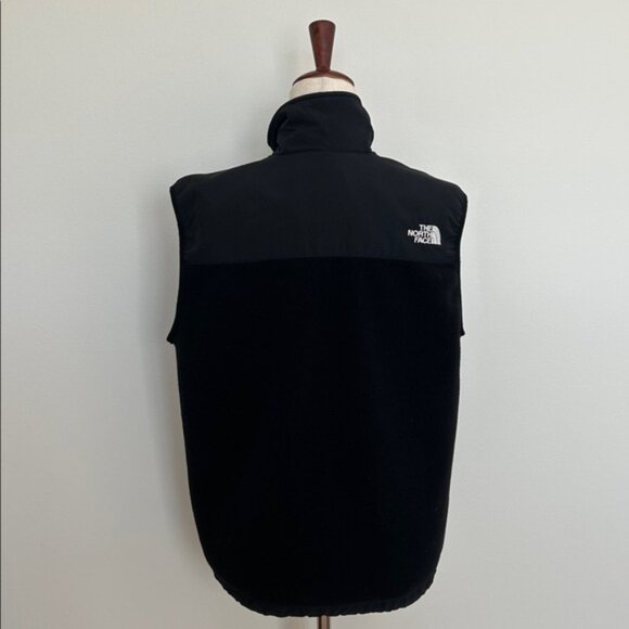 The North Face Denali Vest Women’s Size Medium - Picture 4 of 5